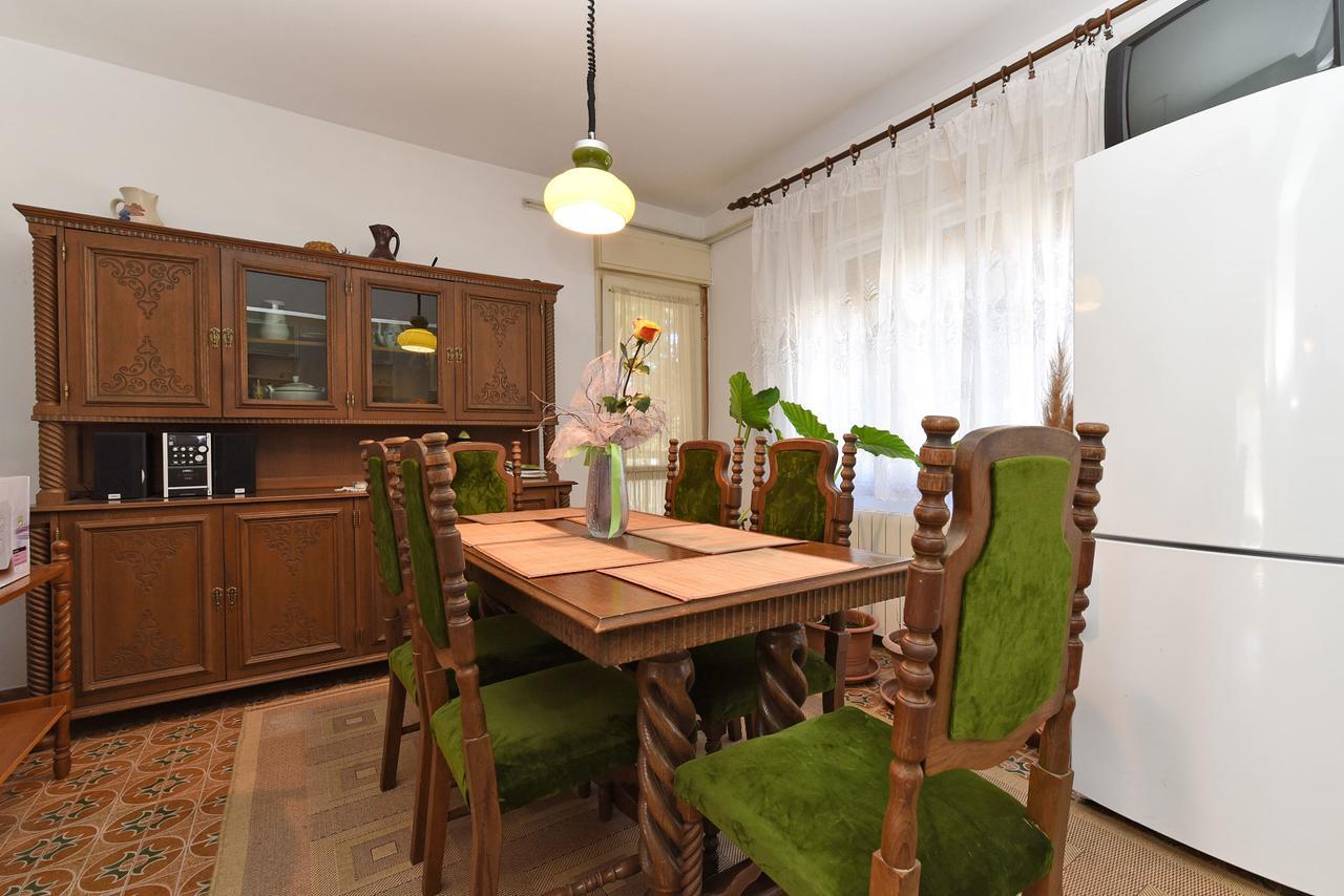 Apartments Josip 74 Pula Extérieur photo